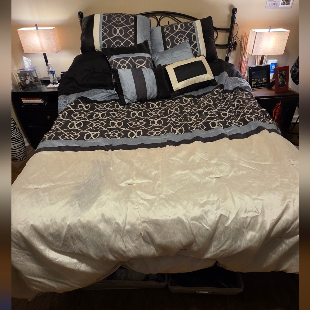 JCPenney Home Expressions 7pc Black/Cream/Blue Queen Comforter Set